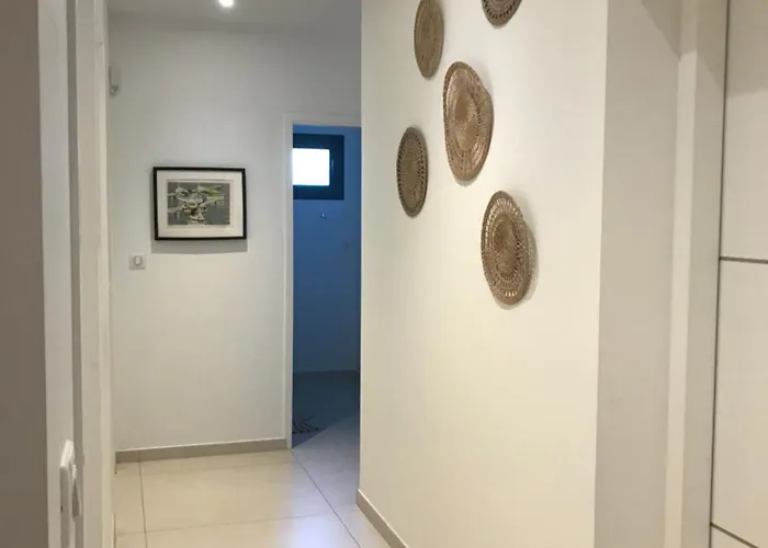 Apartment Bord De Aux Pins Penches