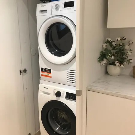 Bord De Aux Pins Penches Apartman *