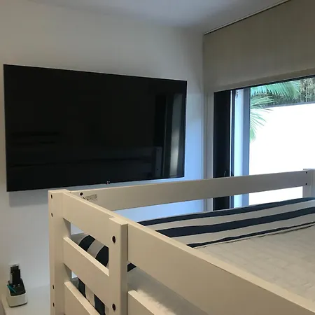 Bord De Aux Pins Penches * Carqueiranne