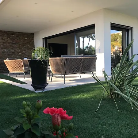 Bord De Aux Pins Penches Apartman Carqueiranne